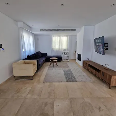 The Family Nest In Cyprus Пафос