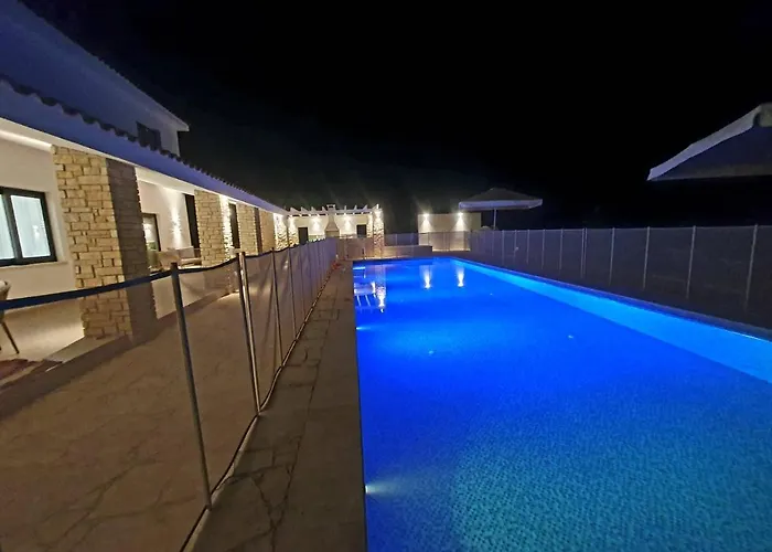 The Family Nest In Cyprus * パ フォス